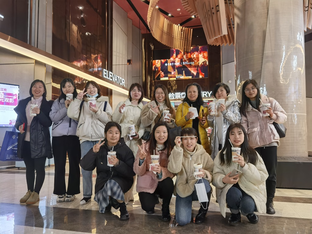 情暖三八節--ued官網的美麗半邊天